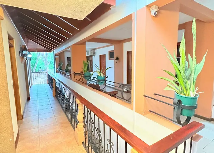 Acacia Bed & Breakfast Playa Hermosa (Guanacaste)